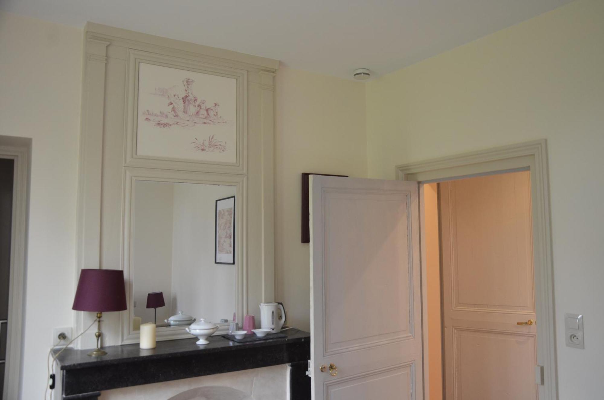 Le Gite Du Bas Manoir Bretteville-sur-Odon Экстерьер фото
